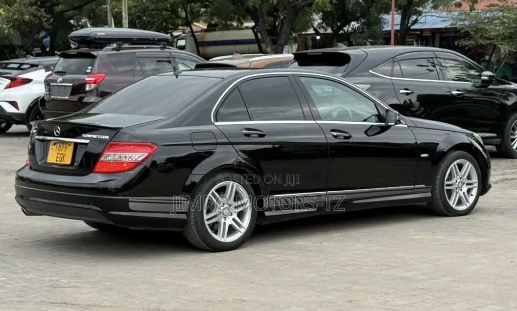 Mercedes-Benz C-Class 2010 Black