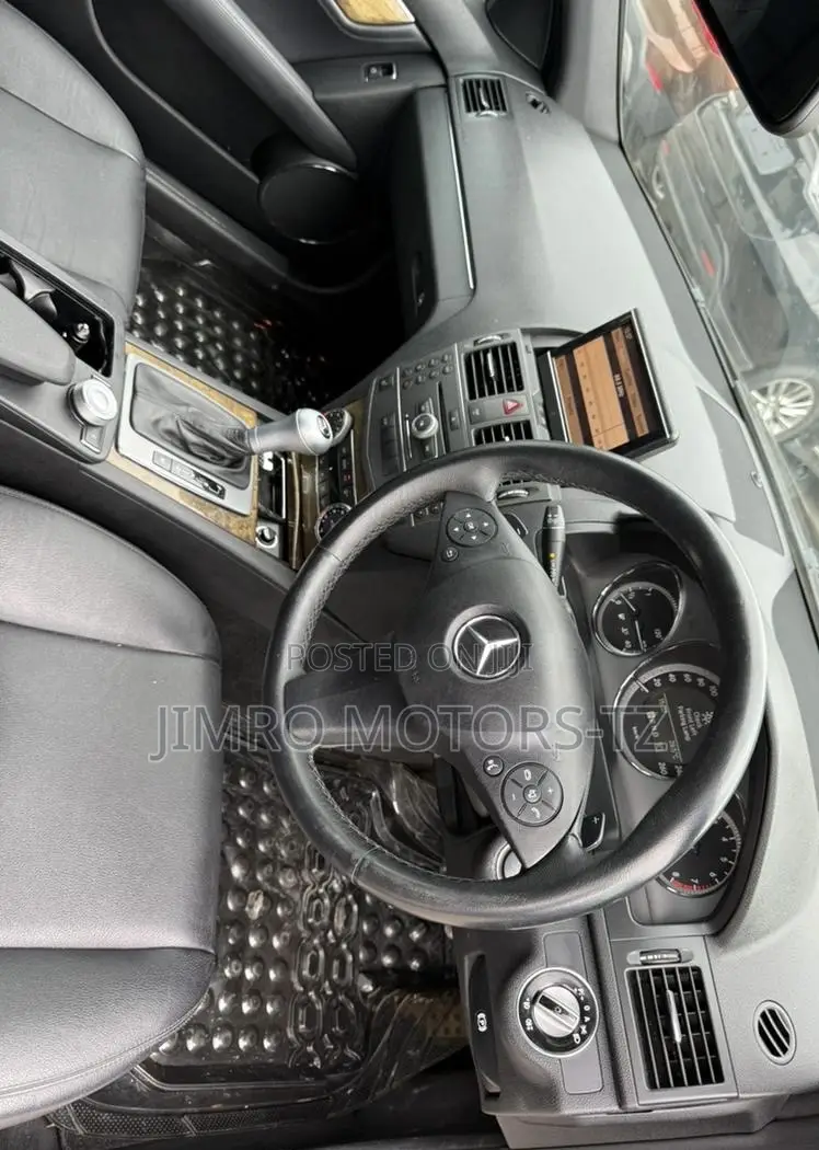 Mercedes-Benz C-Class 2010 Black