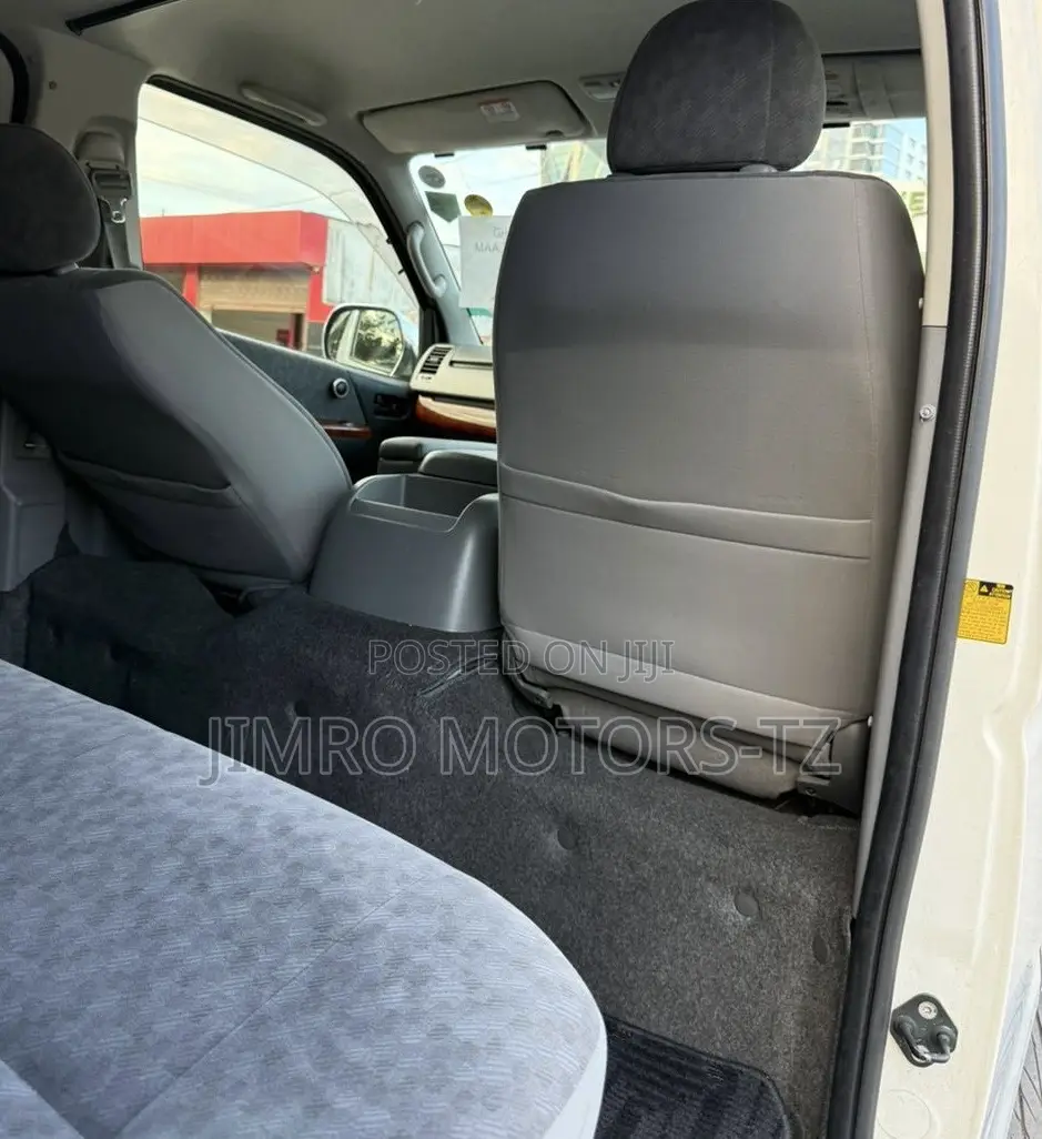 Toyota Harrier 2007 White