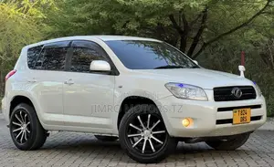 Toyota RAV4 2006 White