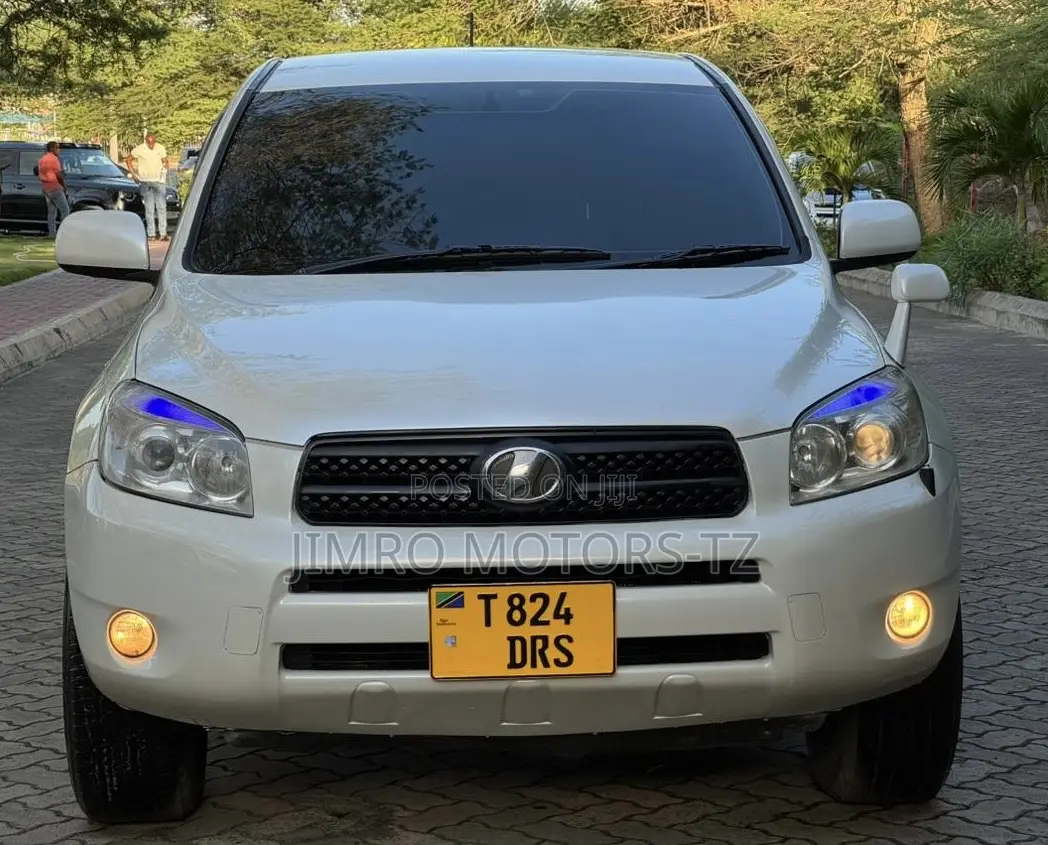 Toyota RAV4 2006 White