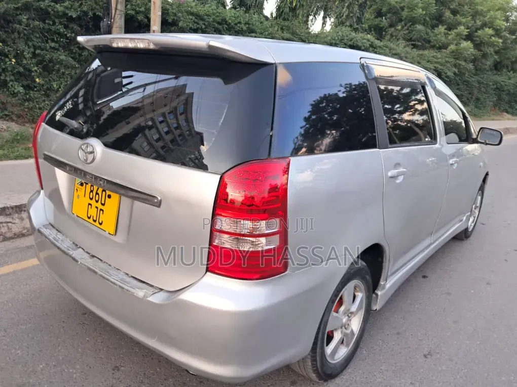 Toyota Wish 2003 Silver