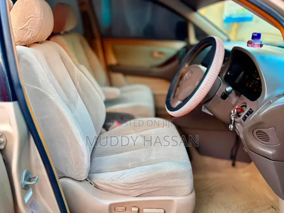 Toyota Harrier 2003 Gold