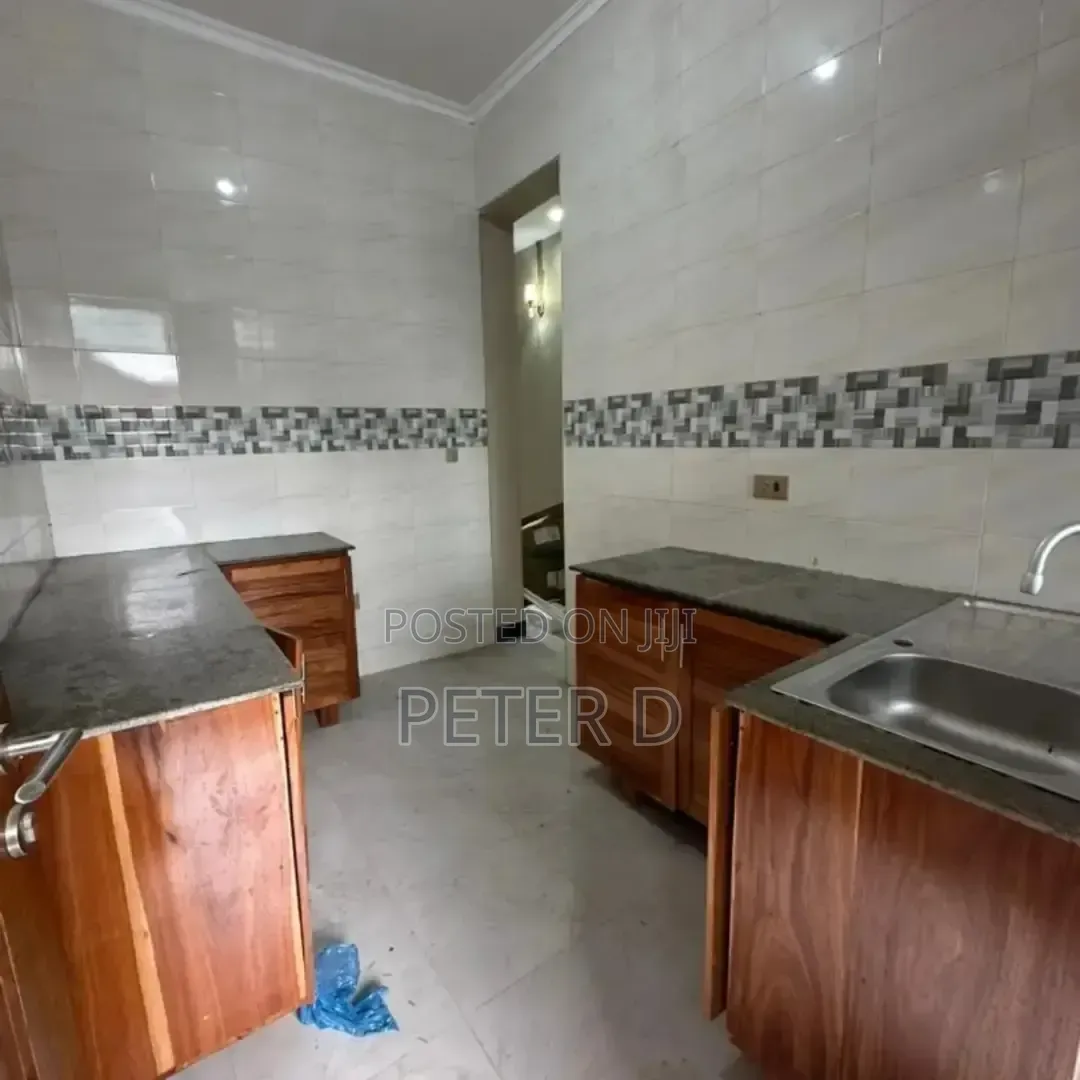 3bdrm Apartment in Kimara for rent