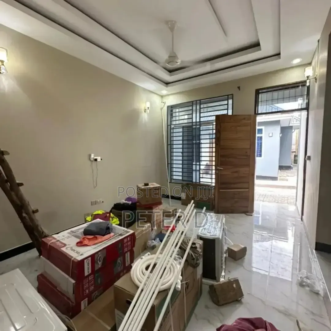 3bdrm Apartment in Kimara for rent