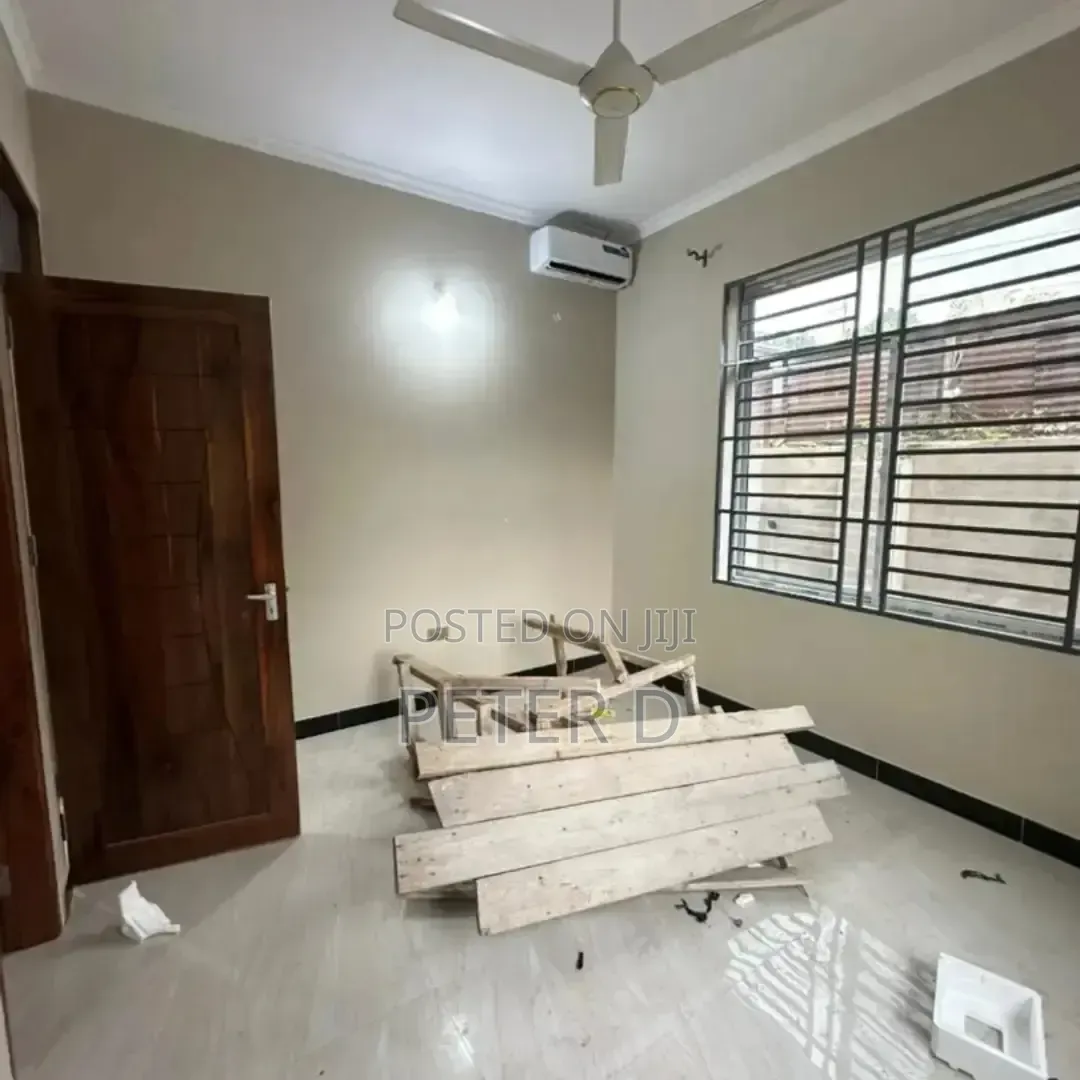 3bdrm Apartment in Kimara for rent