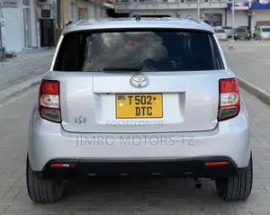 Toyota IST 2007 Silver