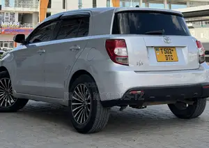 Toyota IST 2007 Silver