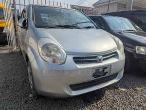 Toyota Passo 2010 Silver