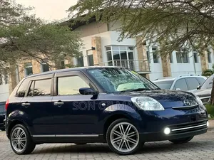 Mazda Verisa 2008 Blue