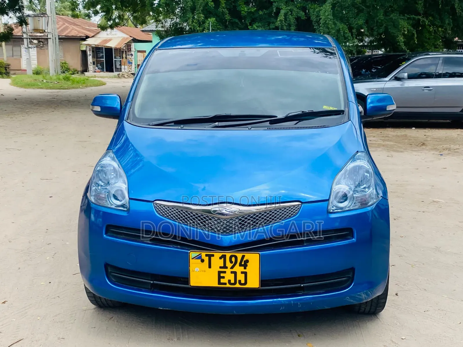 Toyota Ractis 2009 Blue