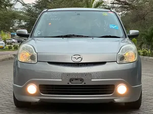 Mazda Verisa 2005 Silver