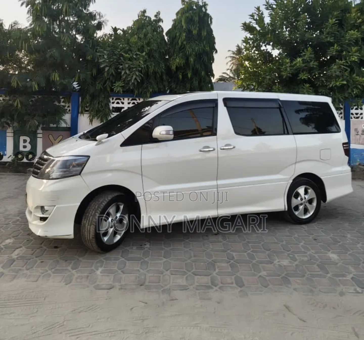 Toyota Alphard 2007 White