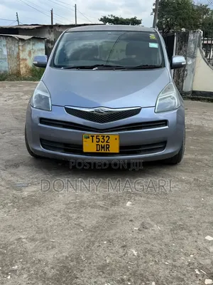 Toyota Ractis 2008 Gray