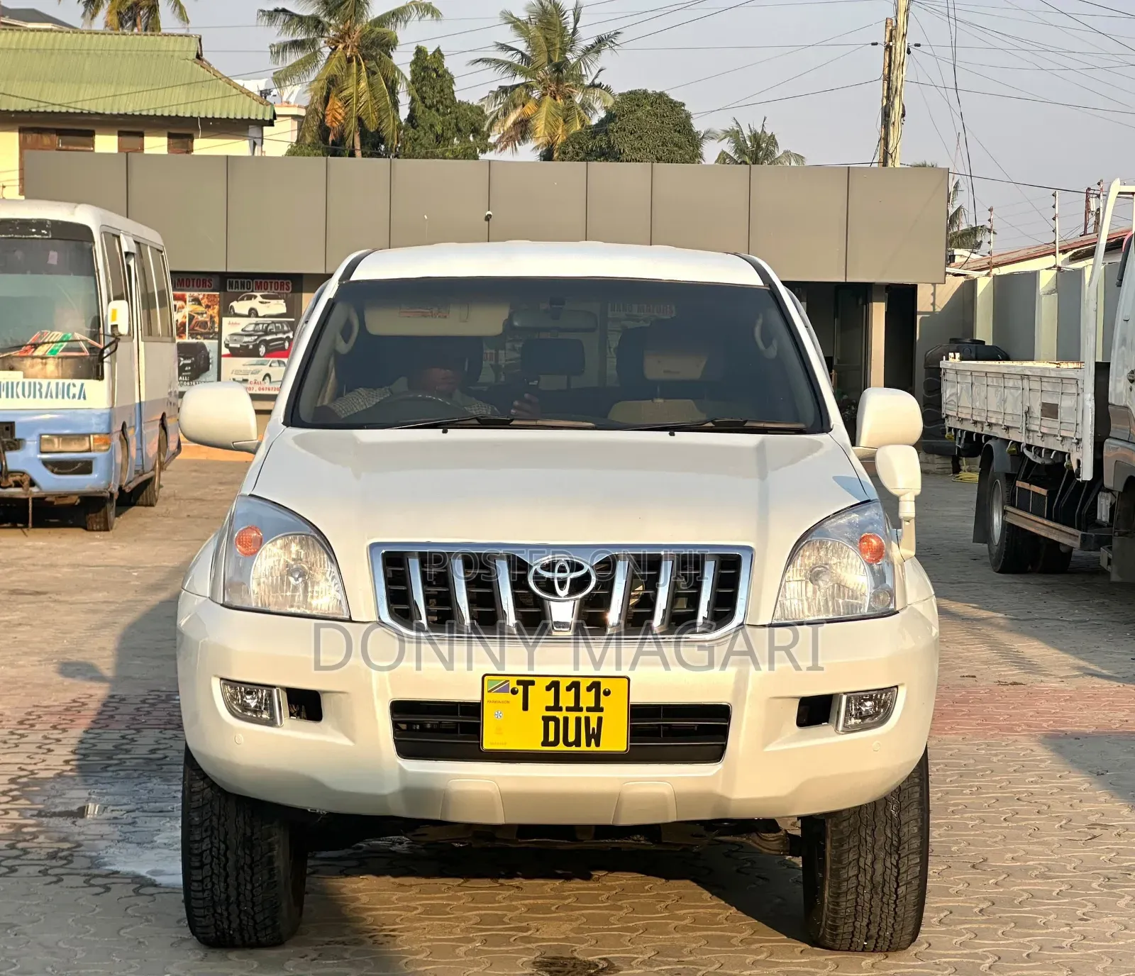 Toyota Land Cruiser Prado 2005 White