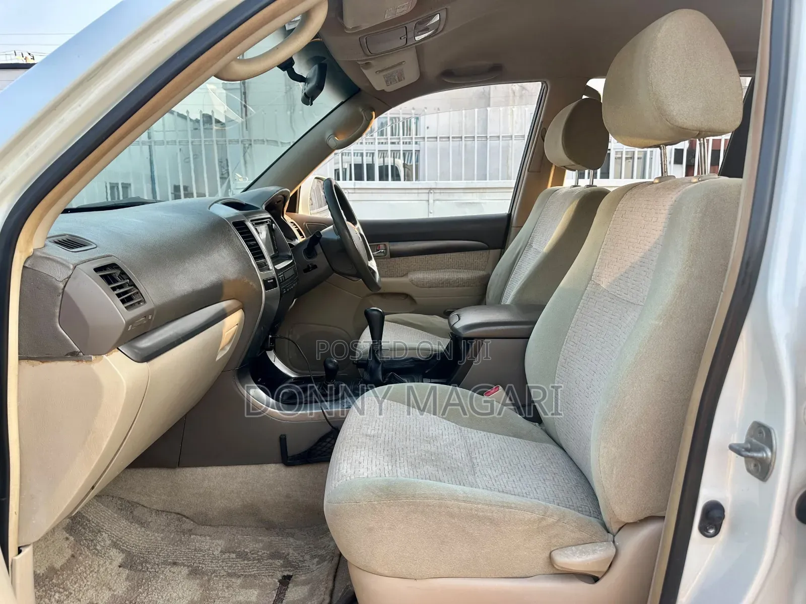 Toyota Land Cruiser Prado 2005 White