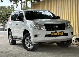 Toyota Land Cruiser Prado 2011 White