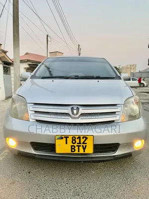 Toyota IST 2003 Silver