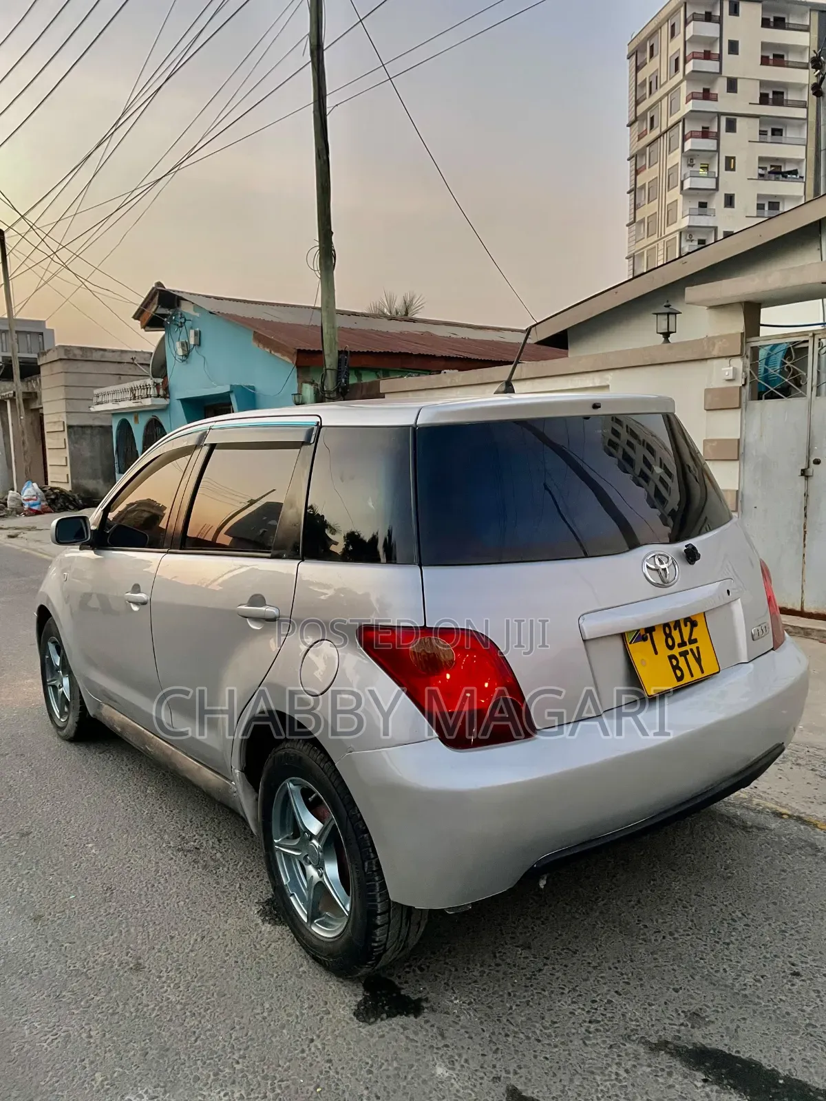 Toyota IST 2003 Silver