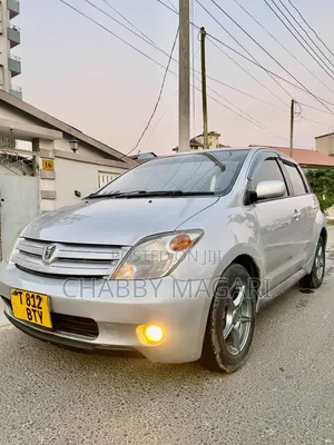 Toyota IST 2003 Silver