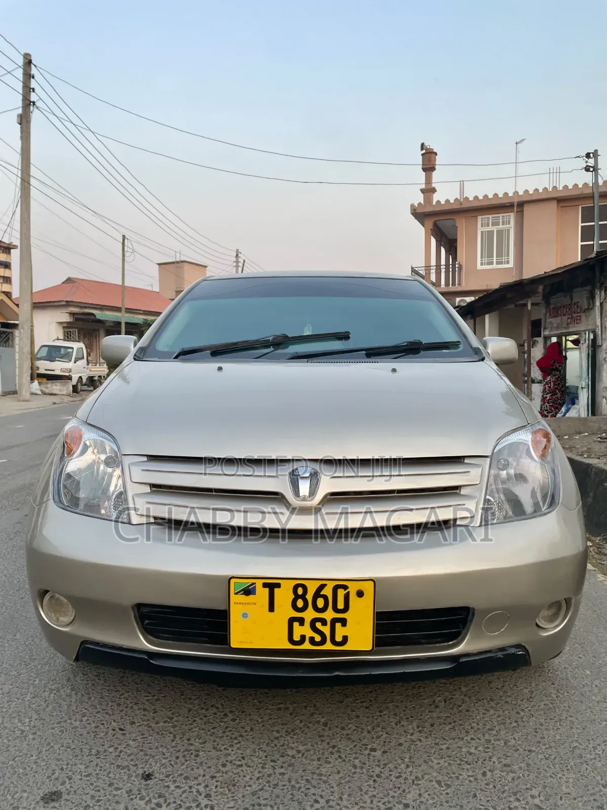 Toyota IST 2004 Gold