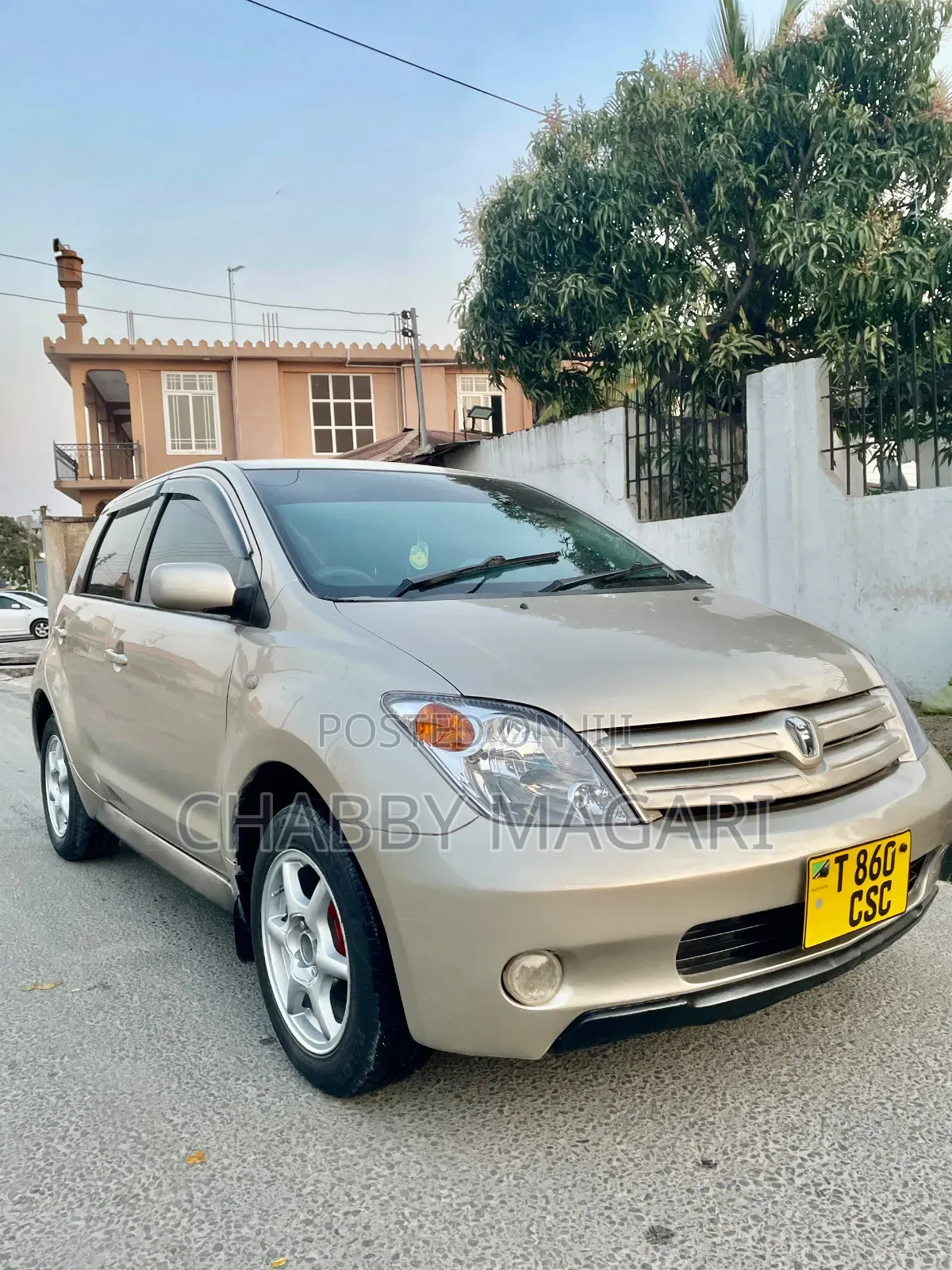 Toyota IST 2004 Gold