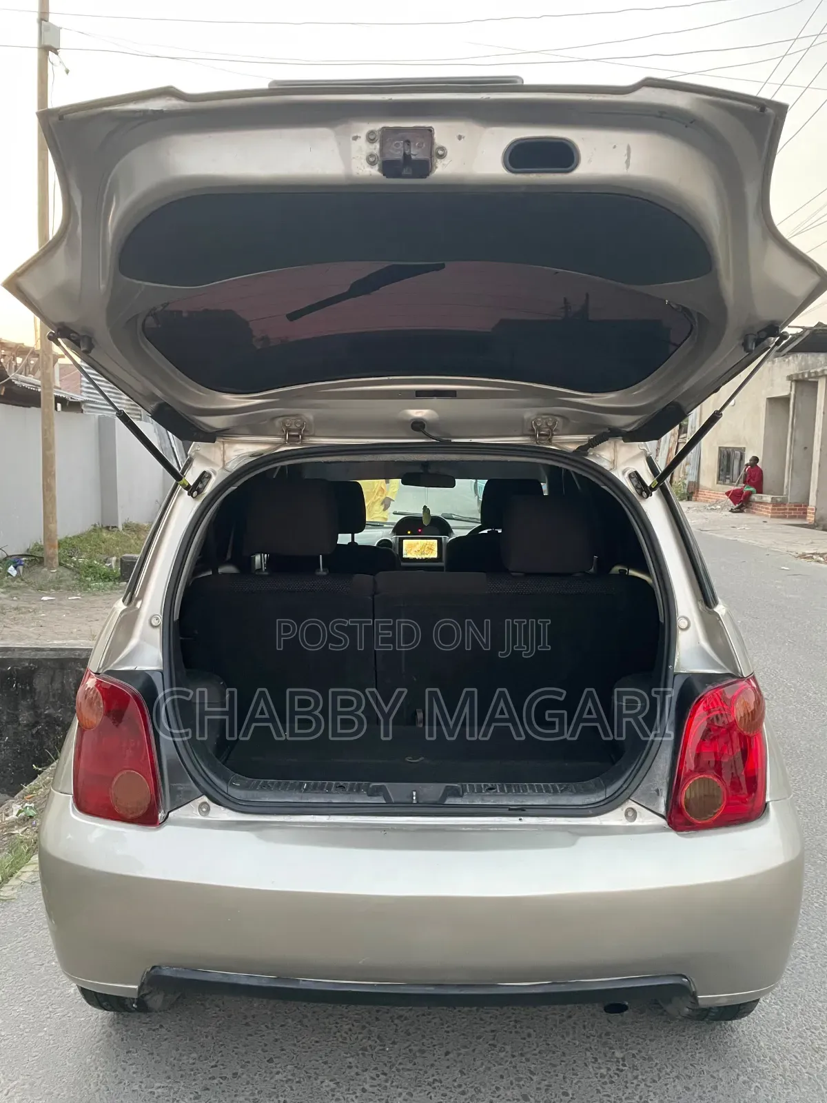 Toyota IST 2004 Gold