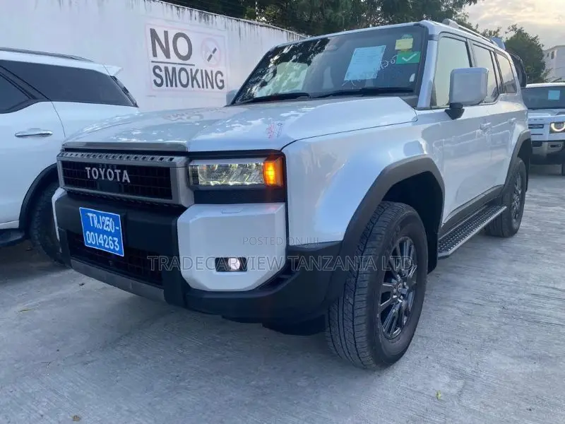New Toyota Land Cruiser Prado 2.7 2024 White