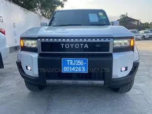 New Toyota Land Cruiser Prado 2.7 2024 White