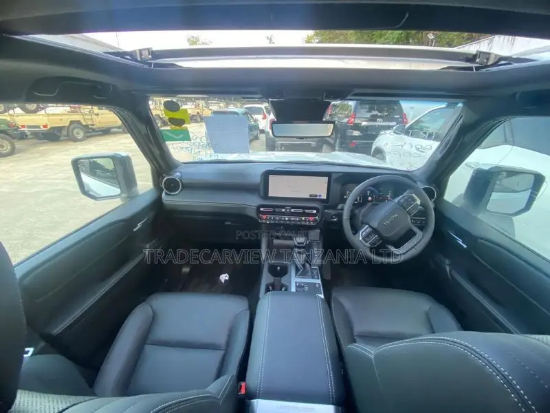New Toyota Land Cruiser Prado 2.7 2024 White