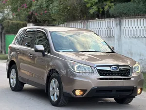 Subaru Forester 2014 Gold