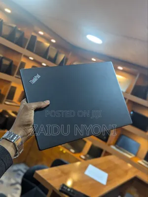 New Laptop Lenovo ThinkPad X390 8GB Intel Core i5 SSD 256GB