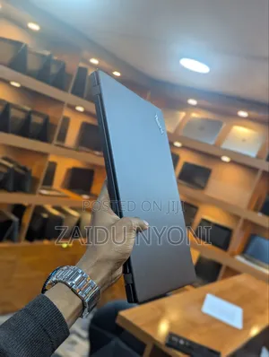 New Laptop Lenovo ThinkPad X390 8GB Intel Core i5 SSD 256GB