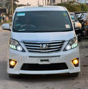 Toyota Alphard 2010 Pearl