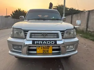 Toyota Land Cruiser Prado 2.7 16V 3dr 2000 Silver
