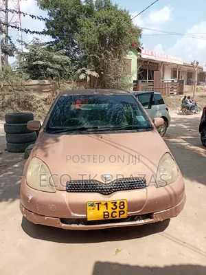 Toyota Vitz 2002 Pink
