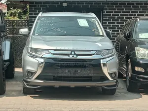 Mitsubishi Outlander 2015 Silver
