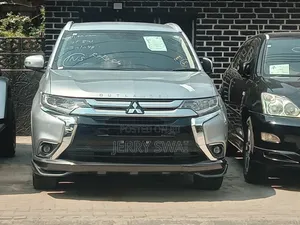 Mitsubishi Outlander 2015 Silver