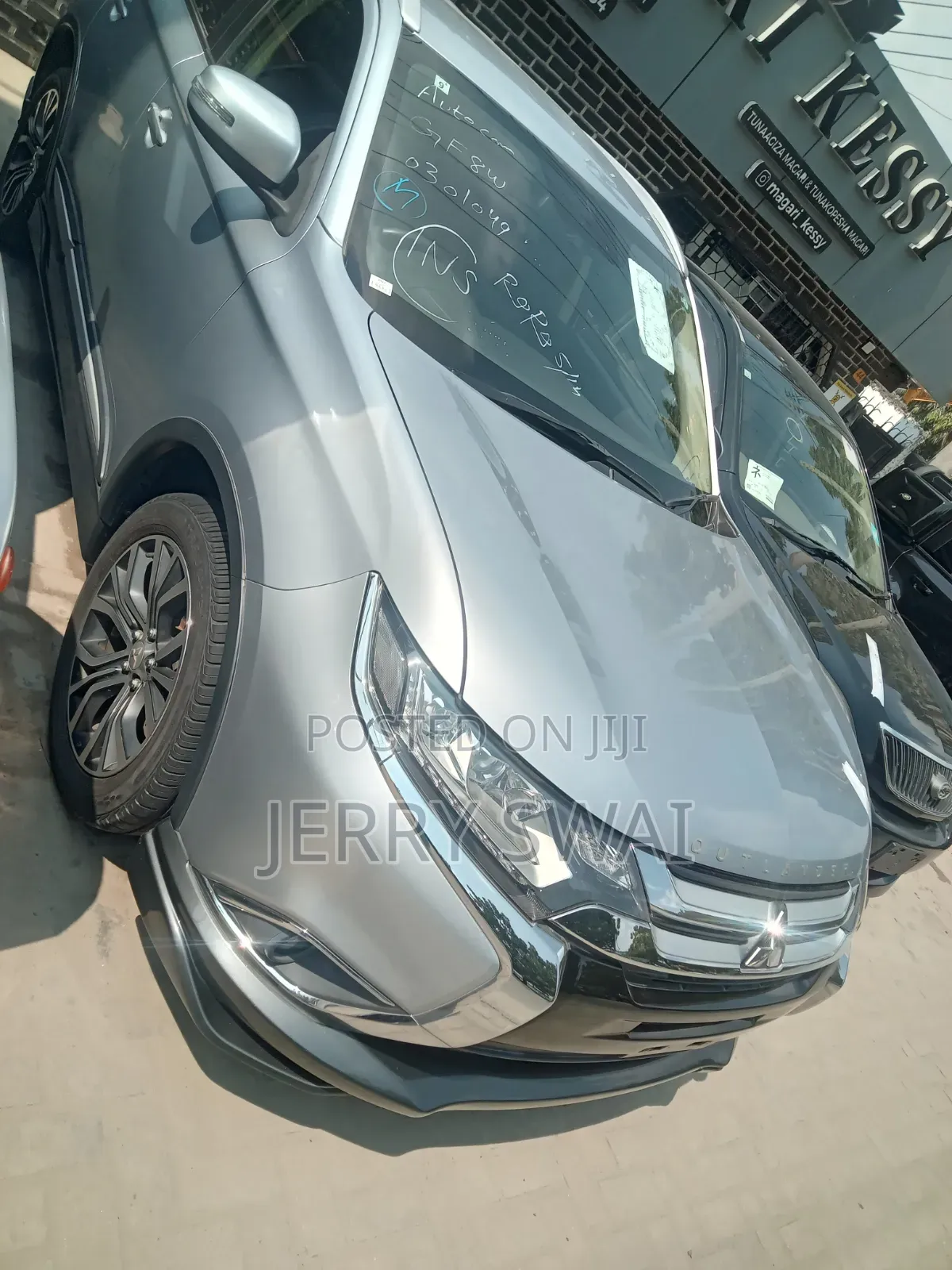 Mitsubishi Outlander 2015 Silver