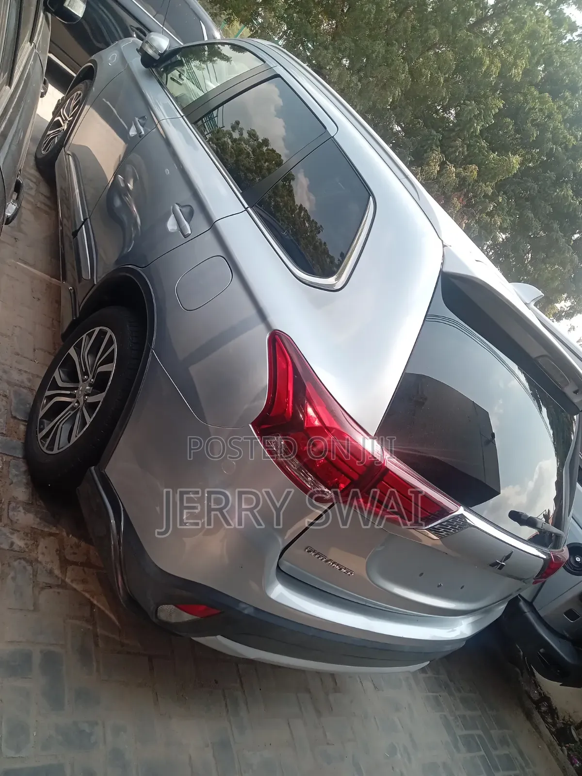 Mitsubishi Outlander 2015 Silver