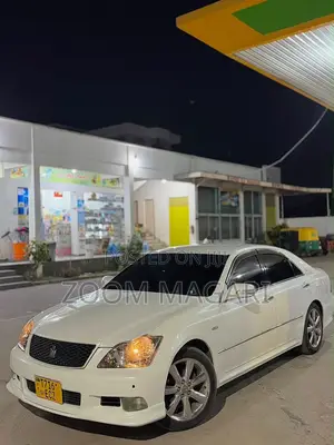 Toyota Crown 2006 Pearl