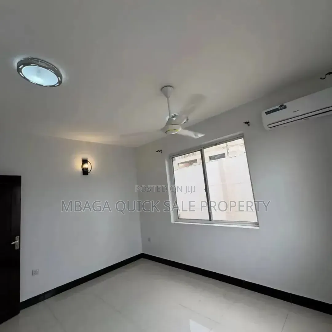 3bdrm House in Goba for sale