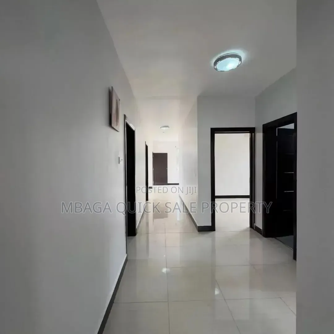 3bdrm House in Goba for sale