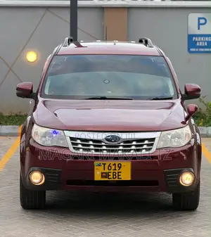 Subaru Forester 2.0D X 2011 Maroon