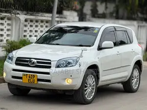 Toyota RAV4 2.5 2010 White