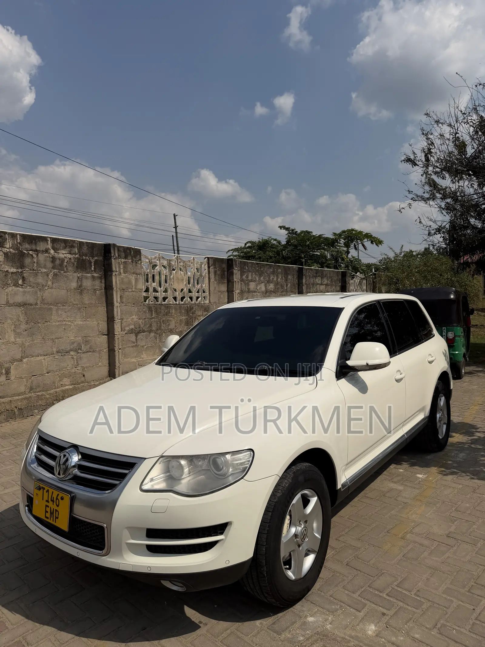Volkswagen Touareg 2010 White