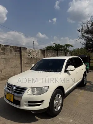 Volkswagen Touareg 2010 White