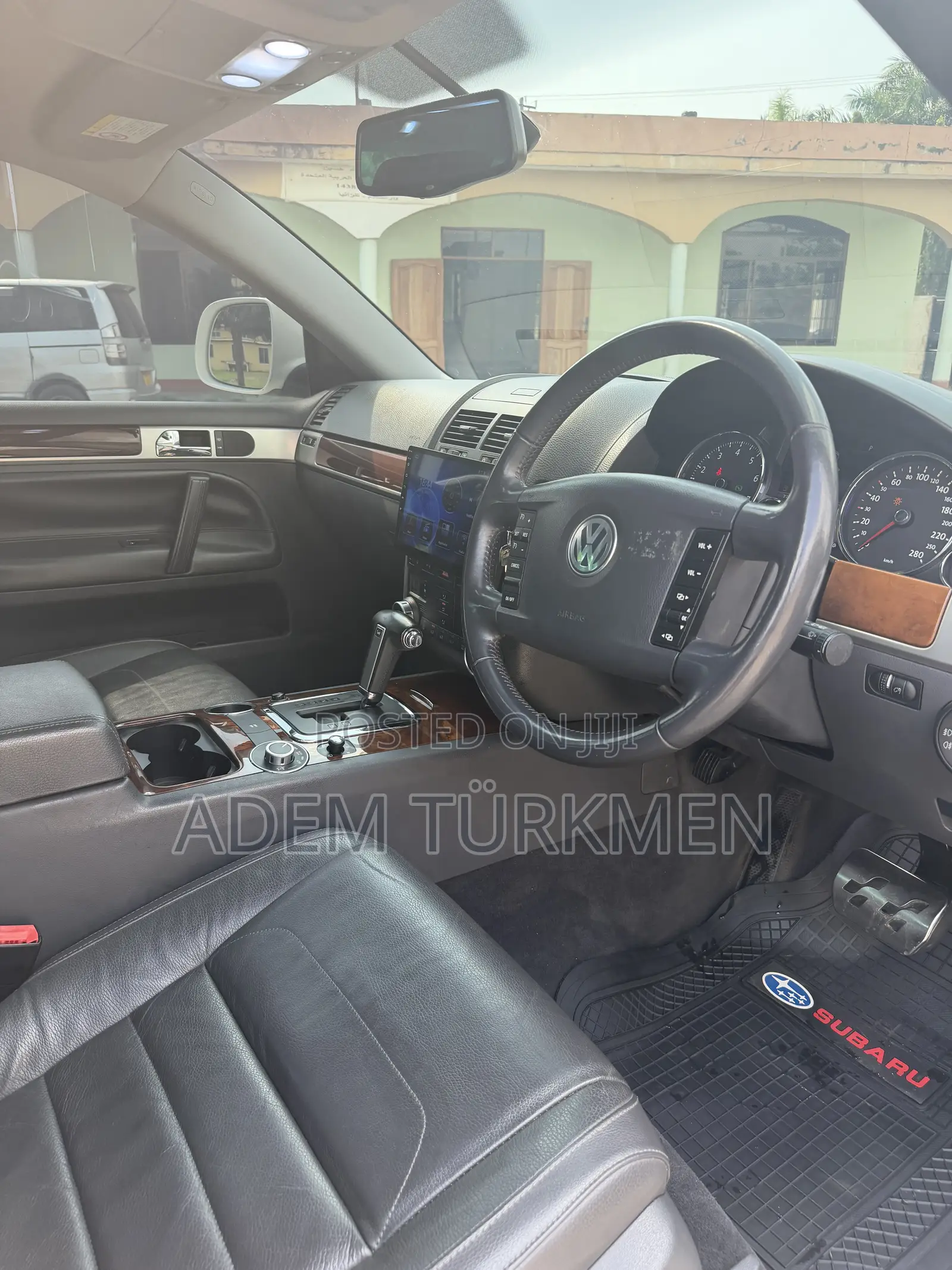 Volkswagen Touareg 2010 White