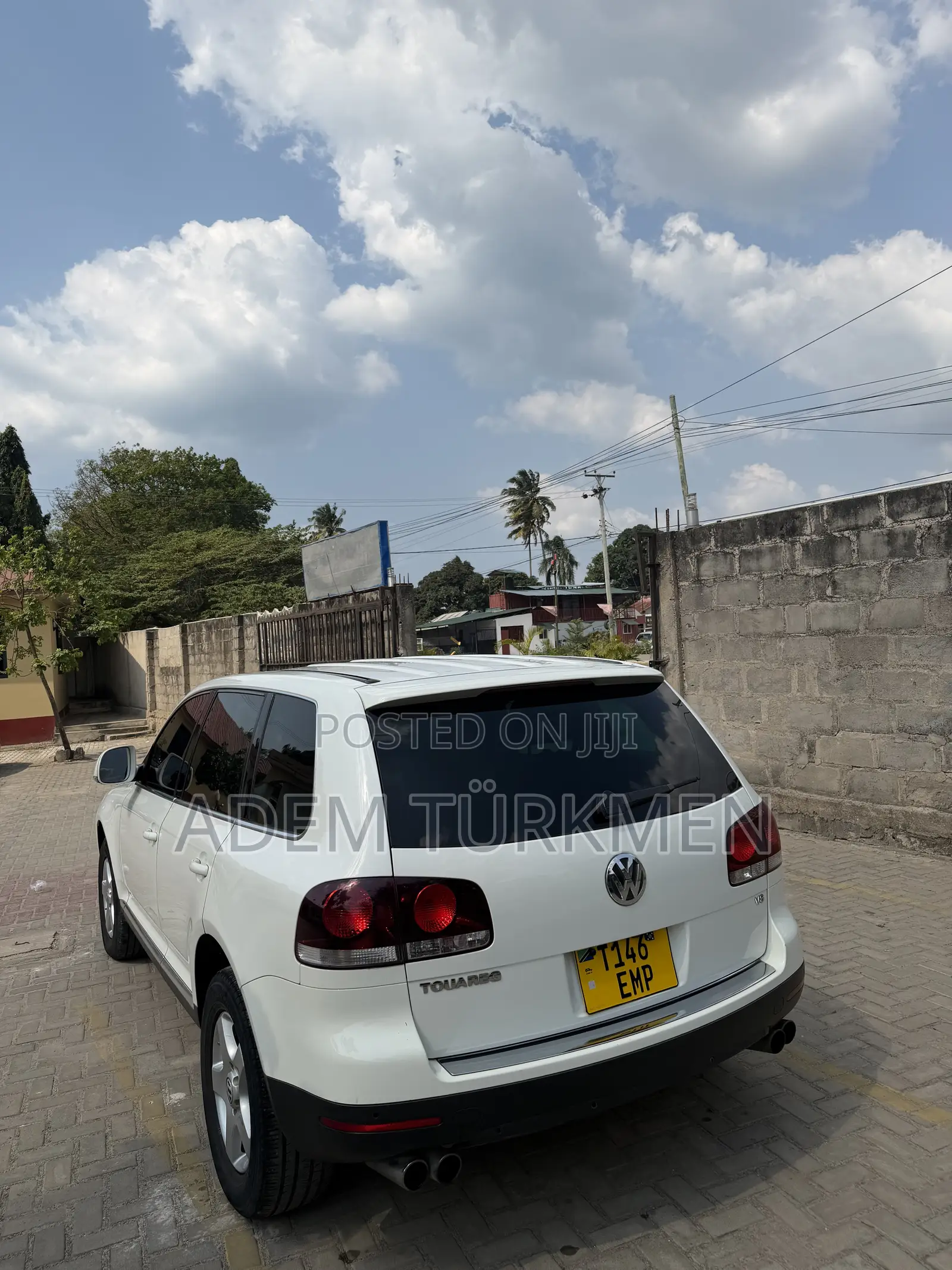 Volkswagen Touareg 2010 White