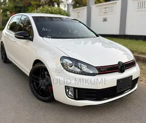 Volkswagen Golf GTI 2011 White